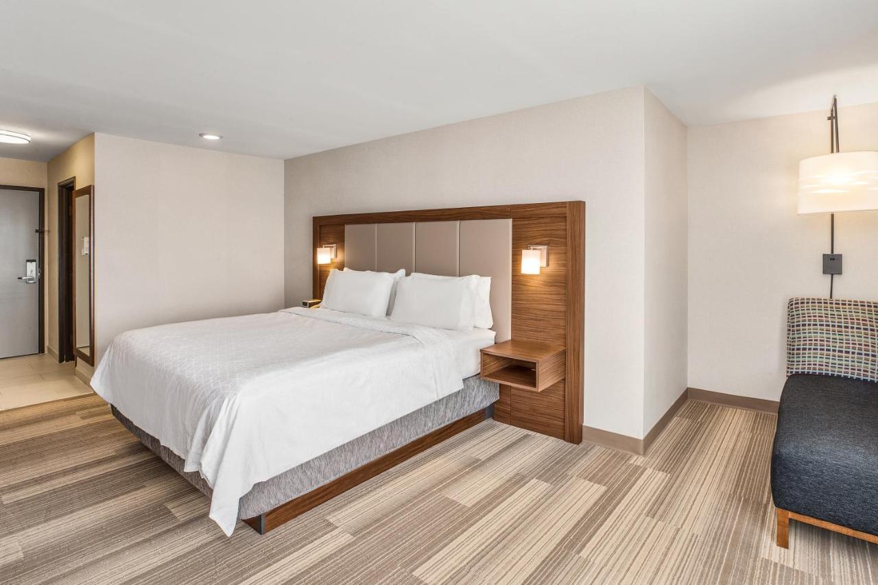 Holiday Inn Express & Suites Tacoma By Ihg Exterior foto